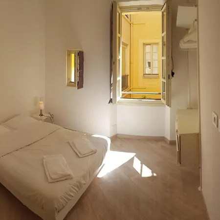 Apartment Tony Allard *