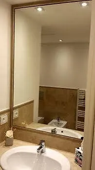 Tony Allard Apartment *