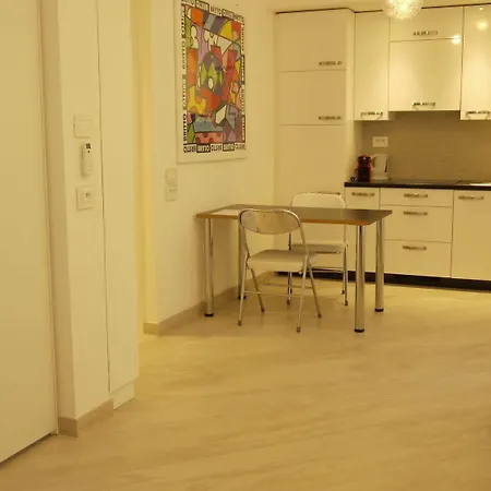 Apartment Tony Allard *